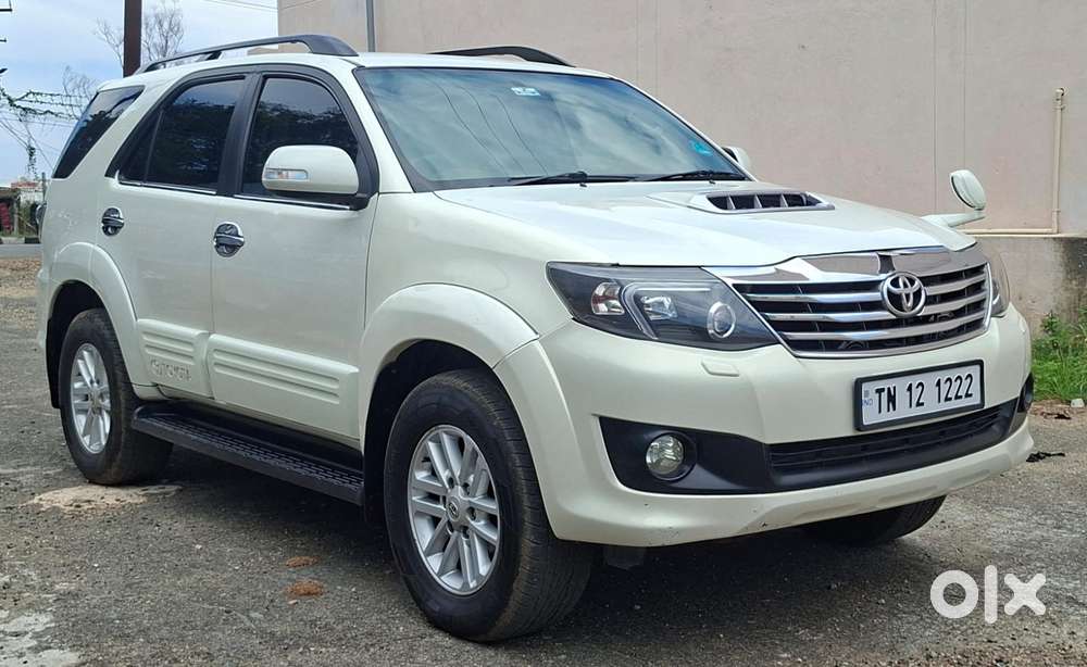 Toyota Fortuner 4x2 Manual, 2013, Diesel
