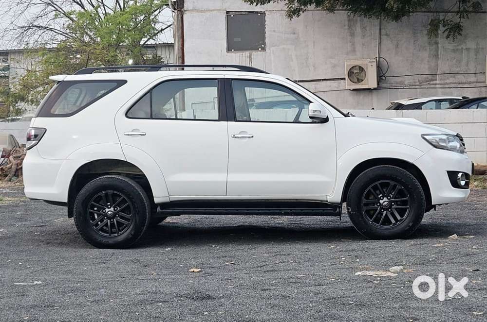 Toyota Fortuner 3.0 4x2 Mt, 2015, Diesel