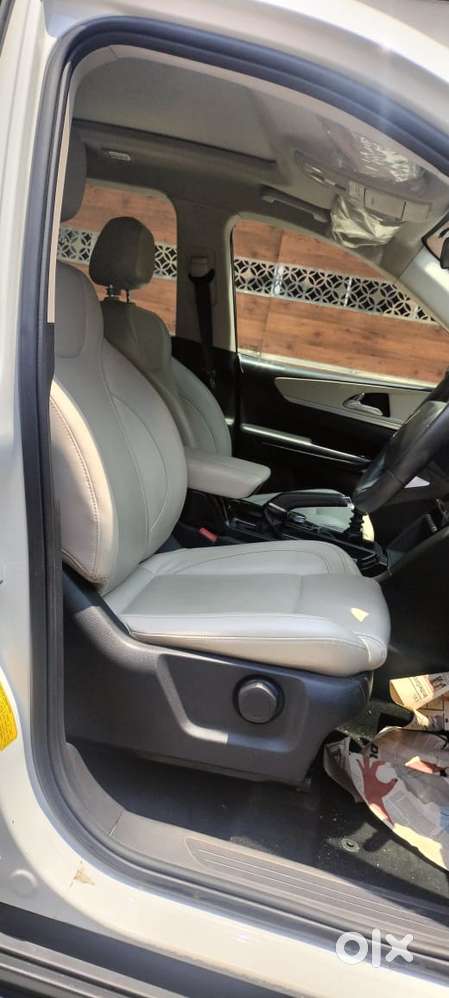 Mahindra Xuv700 2.2 Ax 7 Diesel Mt Str, 2022, Diesel