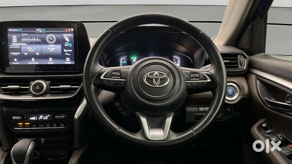 Toyota Urban Cruiser Hyryder 1.5 V Hybrid, 2023, Petrol