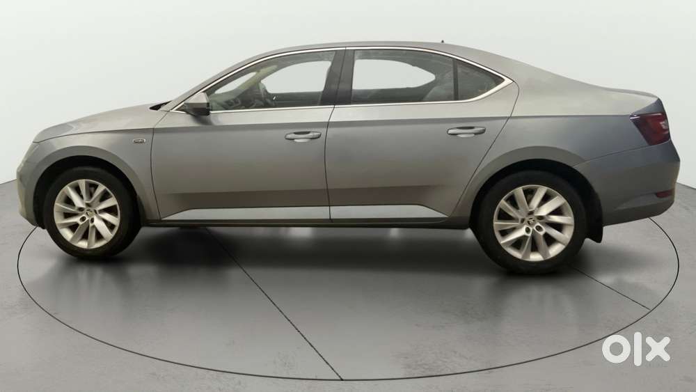 Skoda Superb Lk 1.8 Tsi At, 2017, Petrol