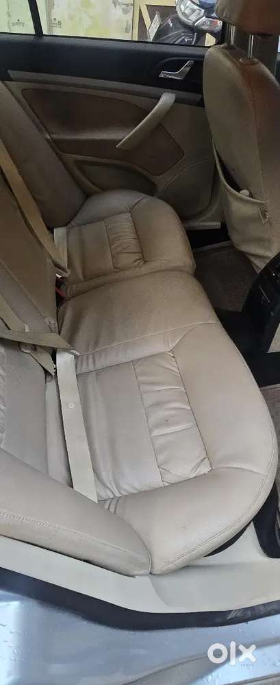 Skoda Laura 2.0 Ambiente 2012