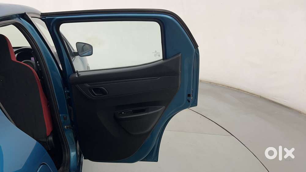 Renault Kwid 2019-ongoing 1.0 Rxt Amt (o), 2022, Petrol