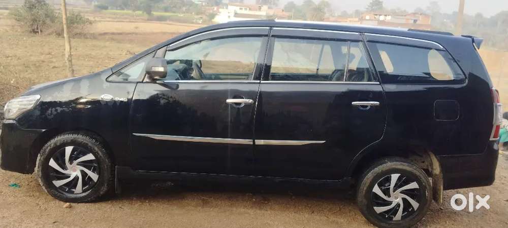 Toyota Innova 2010 Diesel 180000 Km Driven