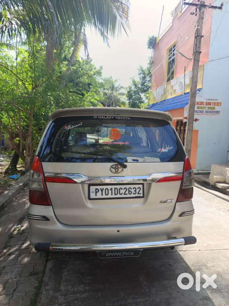 Toyota Innova Diesel 2015 Variant