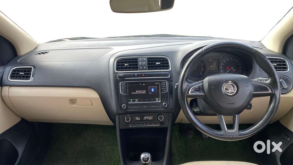 Skoda Rapid 1.6 Mpi Style, 2018, Petrol