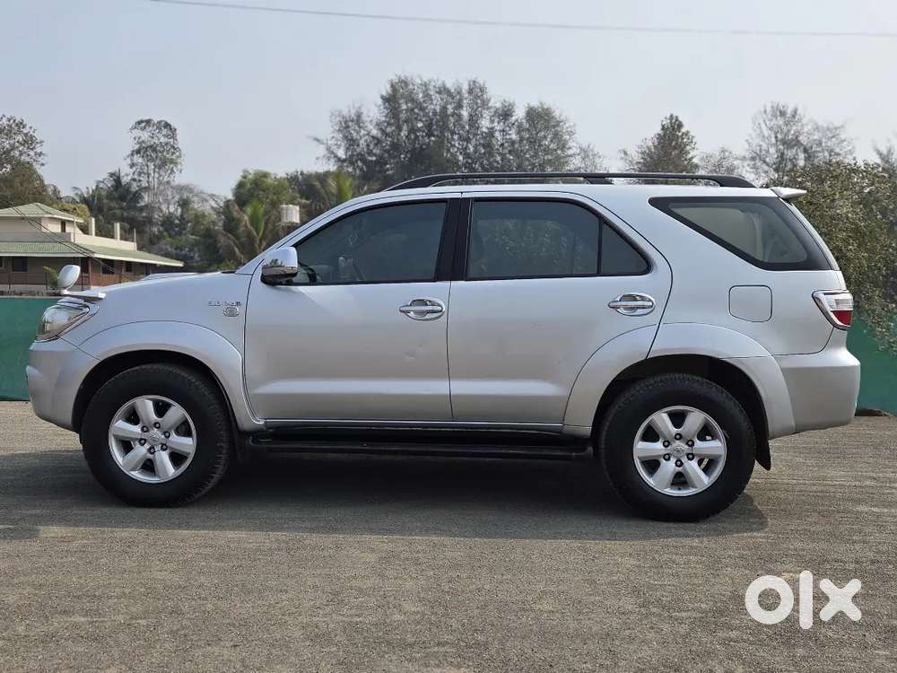 Toyota Fortuner 2010 Diesel 145865 Km Driven