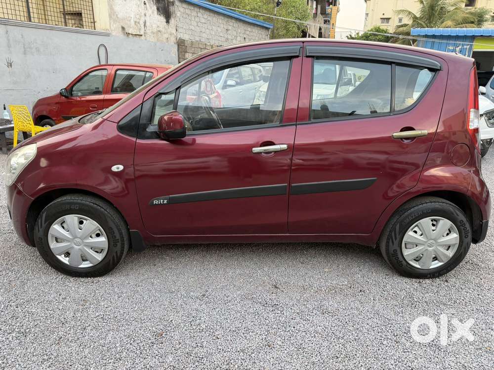 Maruti Suzuki Ritz Vxi, 2011, Petrol
