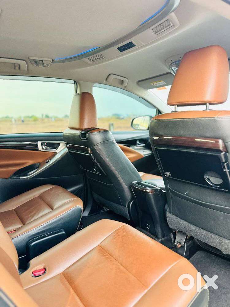 Toyota Innova Crysta 2.8z Automatic, 2021, Diesel