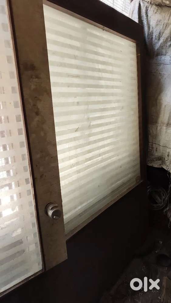 2 piece glass partition with frame 6x4.5 foot / 1 piece door 6x3 foot