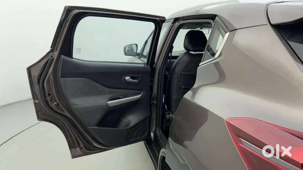 Nissan Magnite 1.0 Xv Premium Turbo Cvt, 2021, Petrol