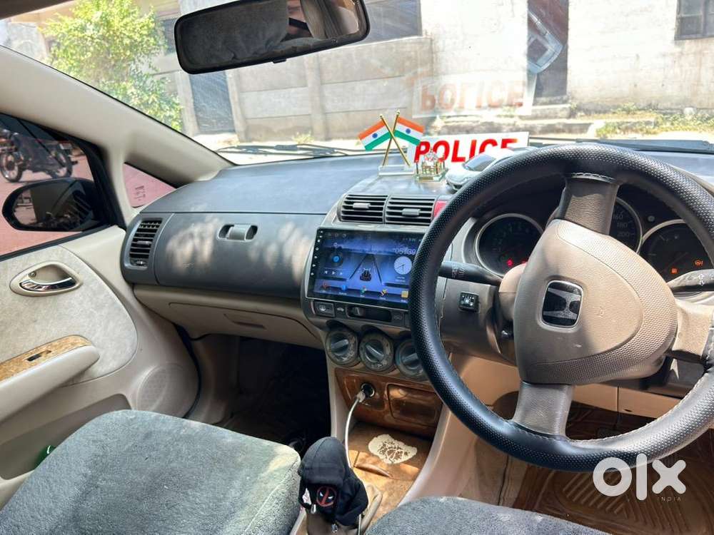 Honda City Zx 2006 Cng & Hybrids Well Maintained