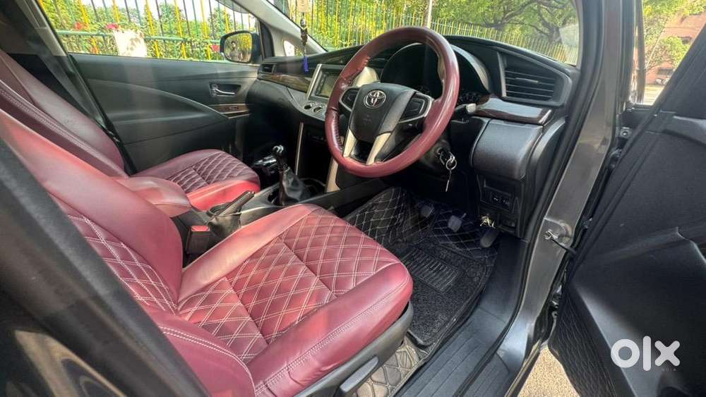 Toyota Innova Crysta 2017 Diesel Well Maintained