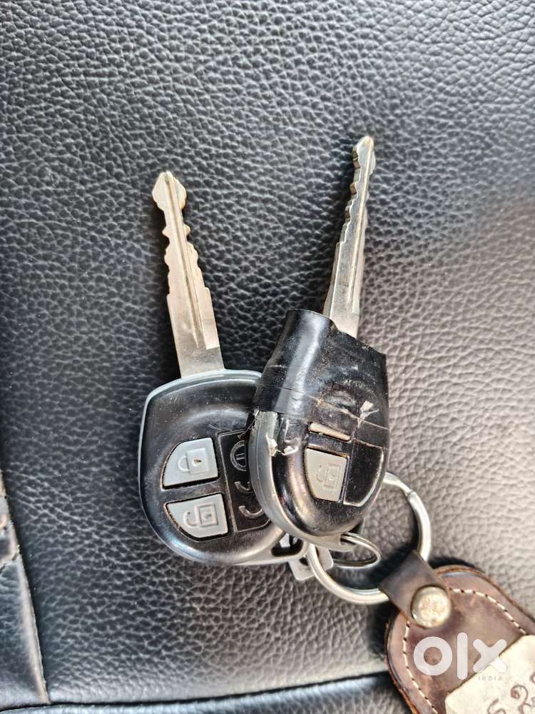 Maruti Suzuki Swift 2011-2014 Vxi, 2013, Petrol