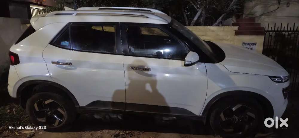 Hyundai New Venue 2019 Diesel 80000 Km Driven Sx(0)