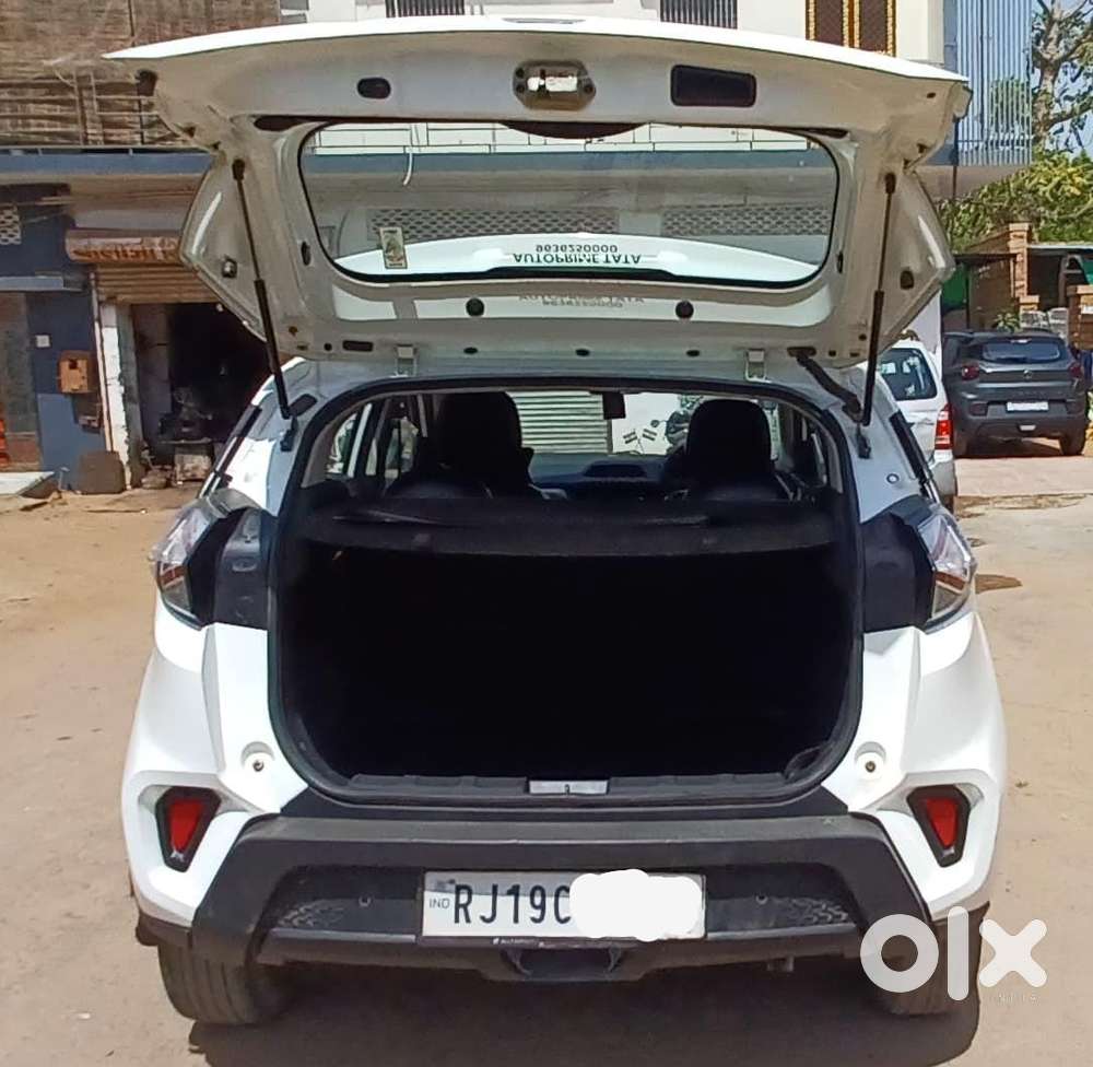 Tata Nexon 1.5 Revotorq Xm (s), 2022, Diesel