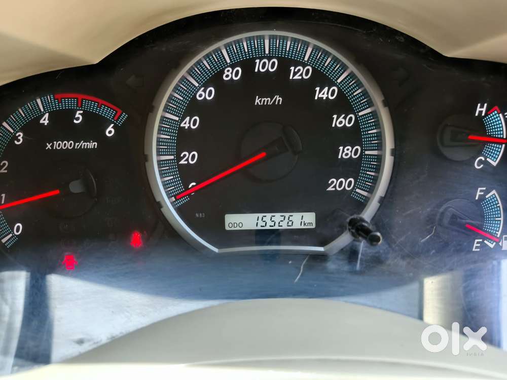 Toyota Innova 2.5 Vx 8 Seater Bs Iv, 2014, Diesel
