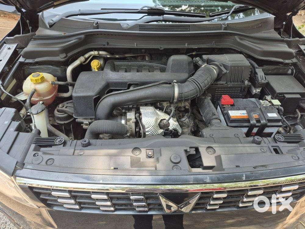 Mahindra Xuv300 W8 Option Dual Tone Diesel, 2023, Diesel