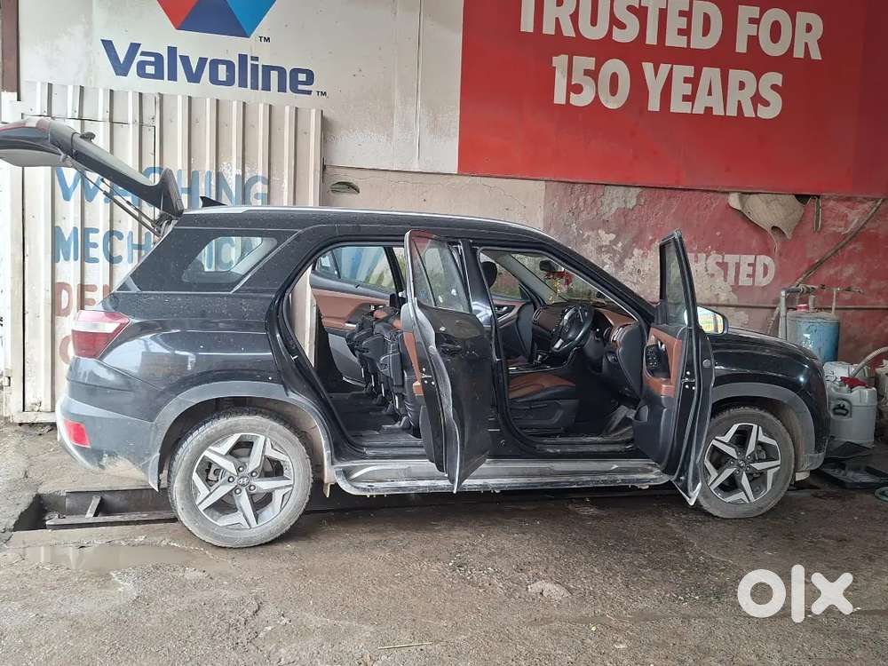 Hyundai Alcazar Automatic Sep-2022 Diesel Well Maintained