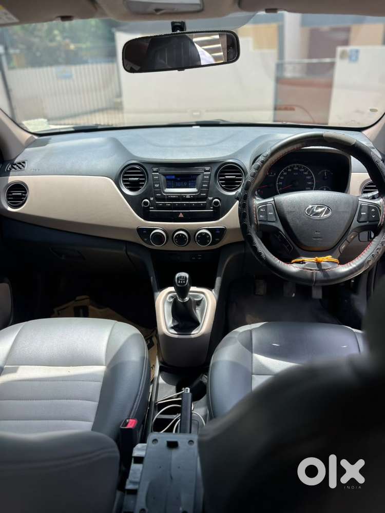 Hyundai Grand I10 Asta Option, 2016, Petrol