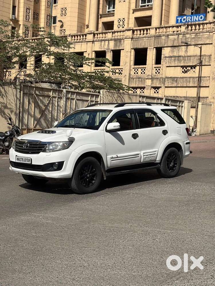 Toyota Fortuner 2015