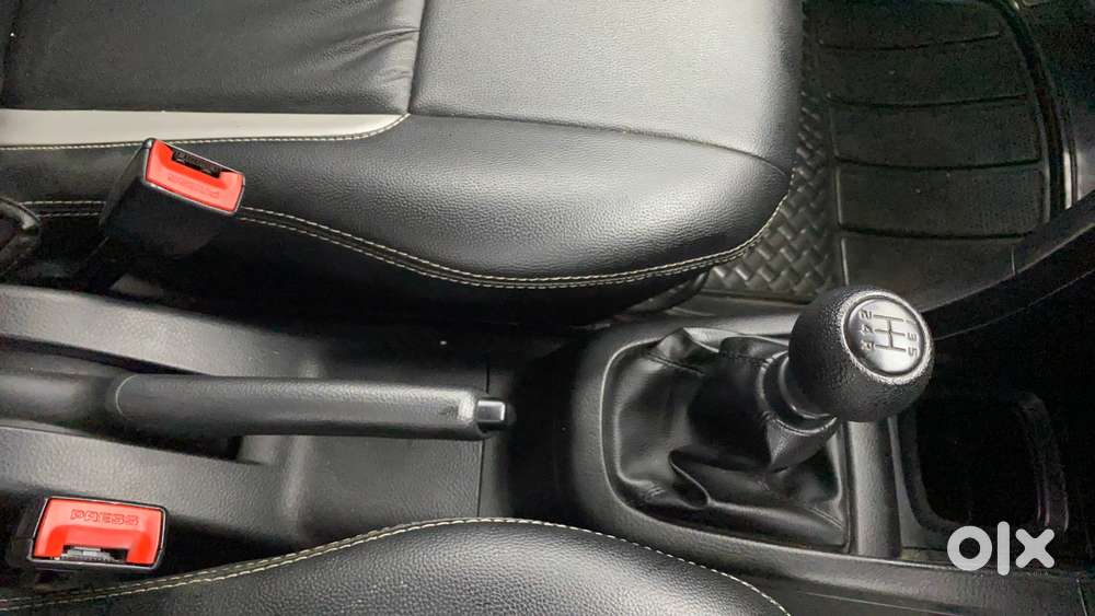 Maruti Suzuki Swift 1.2 Lxi (o), 2017, Petrol