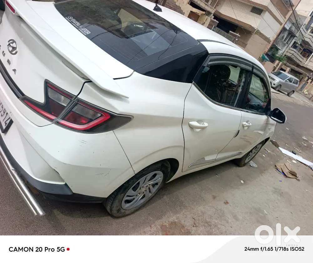 Hyundai Aura 1.2 Petrol 2022