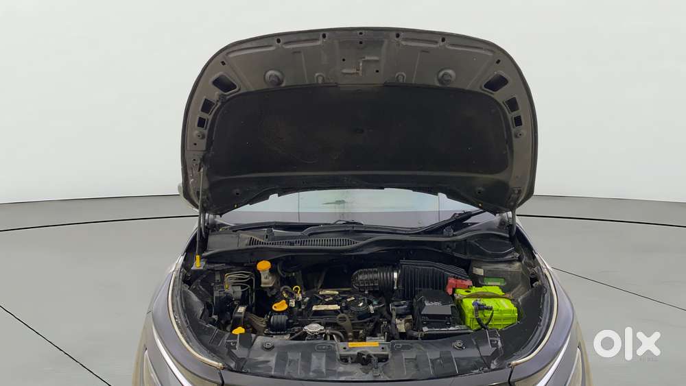 Tata Altroz Xz, 2022, Petrol