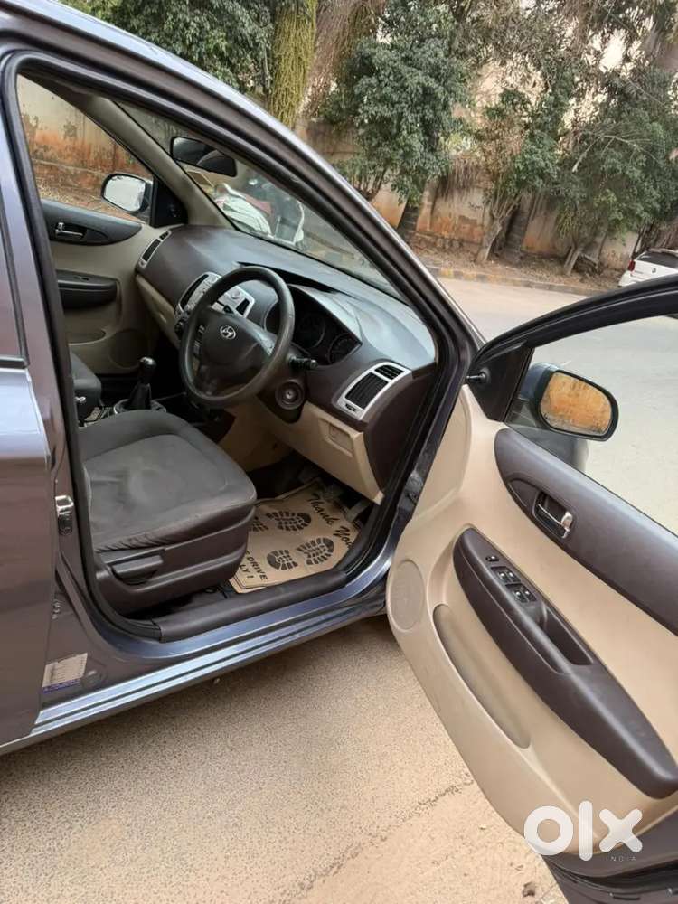 Hyundai I20 2012 Petrol Well Maintained