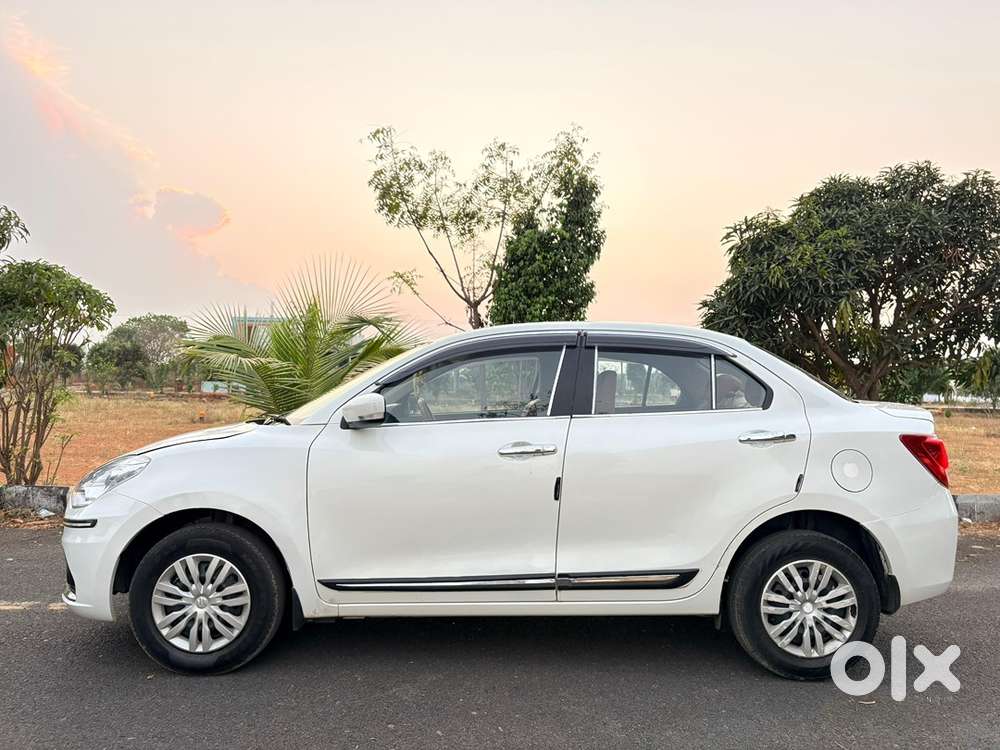 Maruti Suzuki Dzire 2023 Petrol Well Maintained