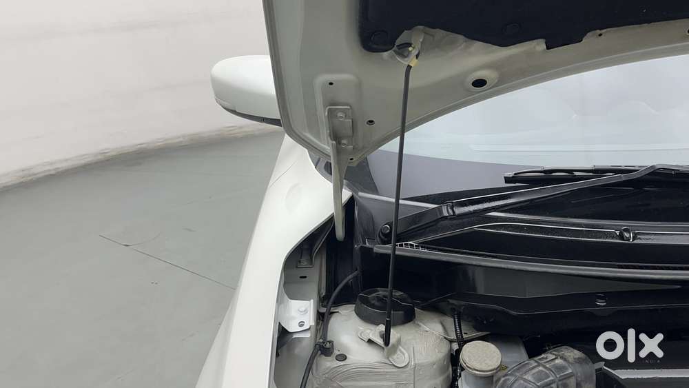Maruti Suzuki Swift Amt Vvt Vxi, 2018, Petrol