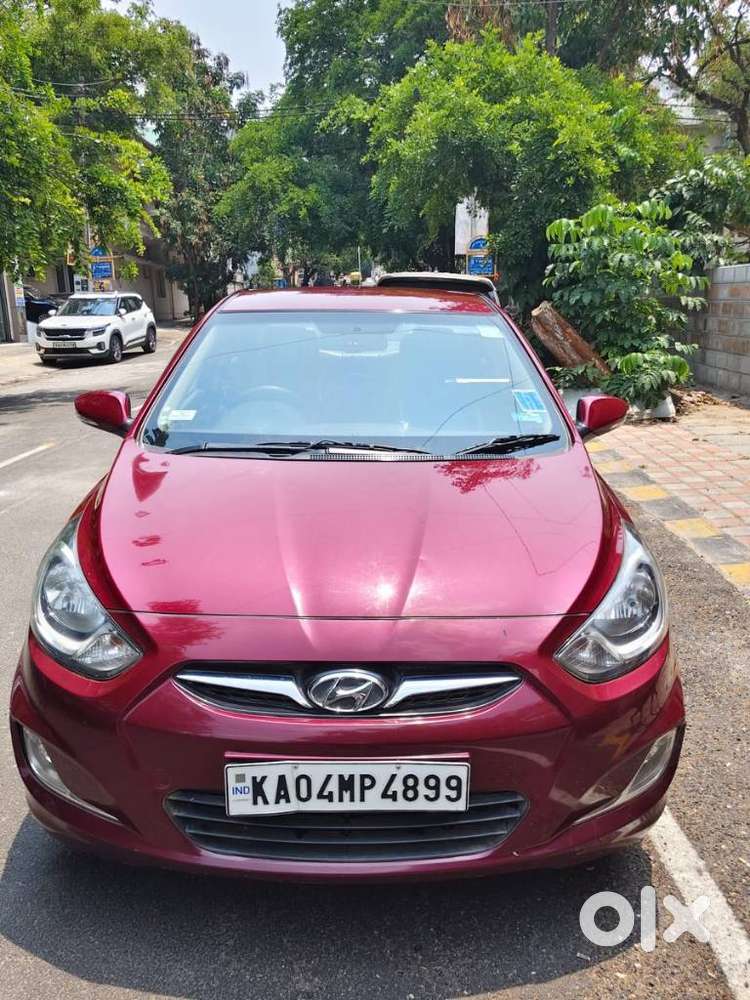 Hyundai Verna Fluidic 1.6 Vtvt Sx, 2015, Petrol