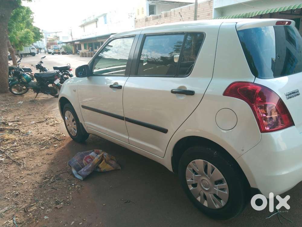Maruti Suzuki Swift 2004-2010 Vxi Bsiv, 2011, Petrol