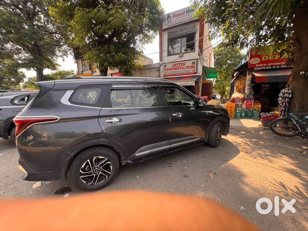 Kia Carens 2023 Well Maintained