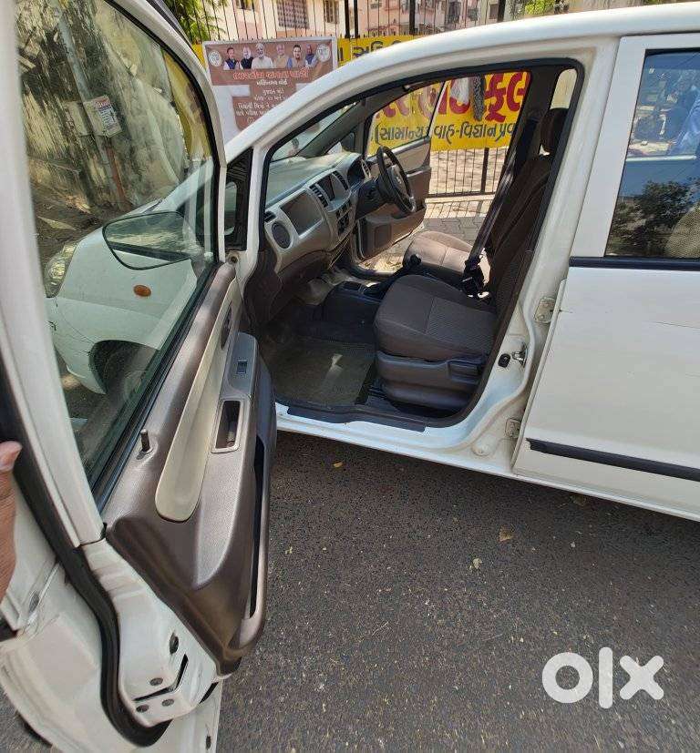 Maruti Suzuki Zen Estilo Lxi Bs Iv, 2011, Petrol