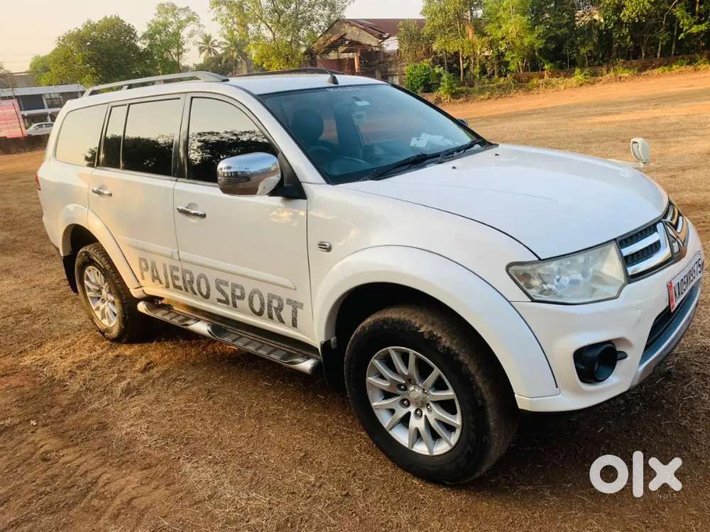 Mitsubishi Pajero Sport 2015