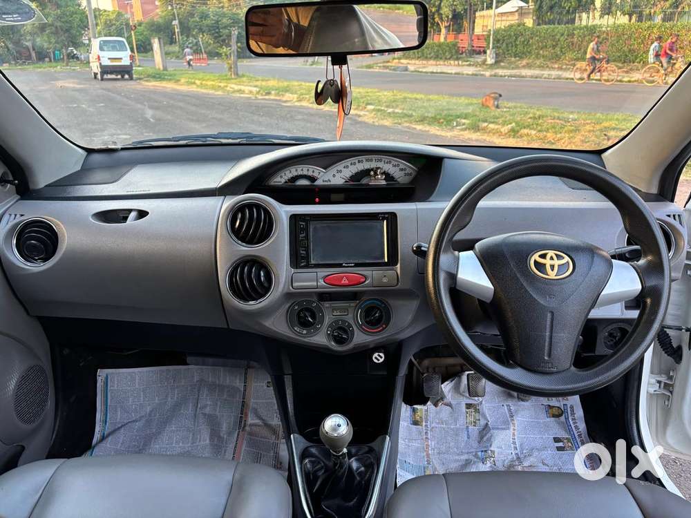 Toyota Etios Vx Xclusive, 2011, Petrol