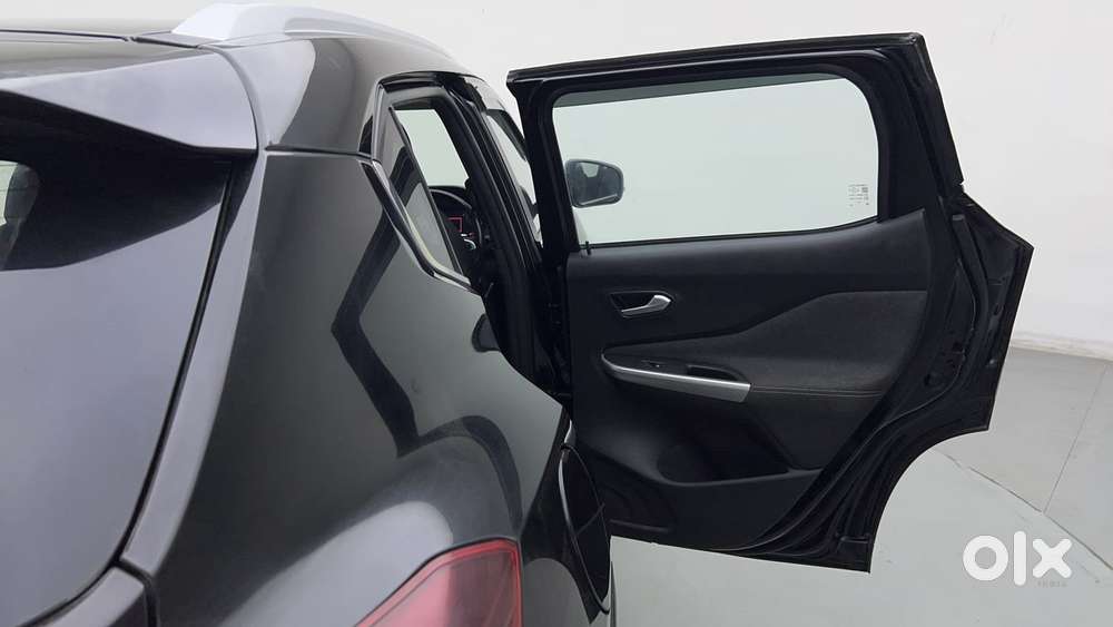 Nissan Magnite 1.0 Xv Premium Turbo Cvt, 2022, Petrol