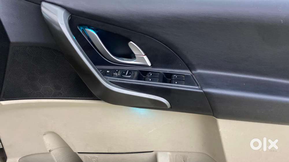 Mahindra Xuv500 W8 At, 2017, Diesel