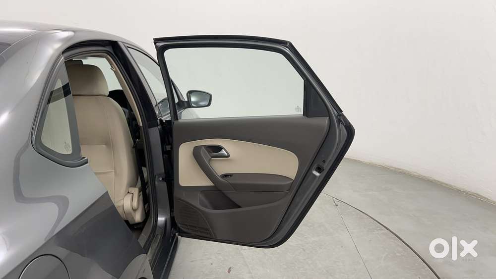Volkswagen Vento 2010-2013 Petrol Highline, 2014, Petrol