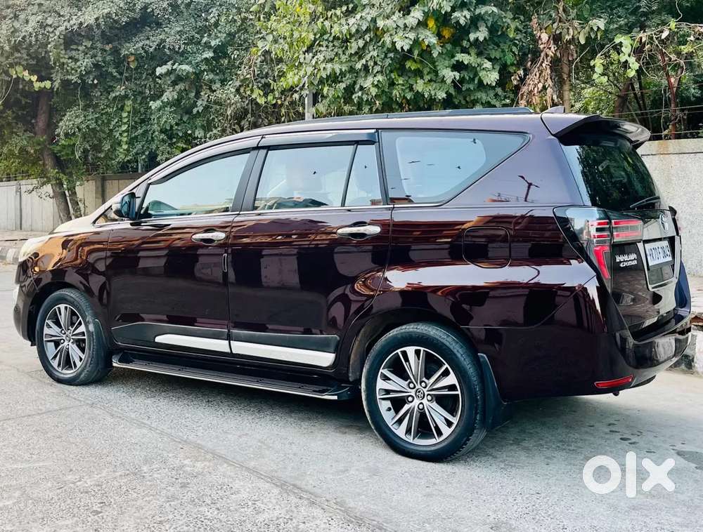 Toyota Innova Crysta [2020-ongoing] 2.7 Gx At 7 Str, 2019, Petrol