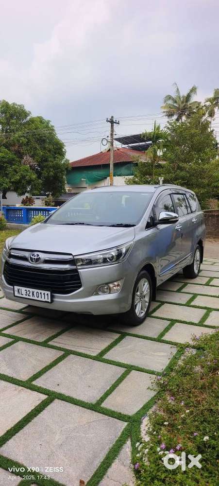 Toyota Innova Crysta 2.8 Z, 2016, Diesel