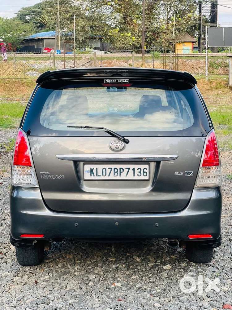 Toyota Innova 2.5 V 7 Str, 2010, Diesel