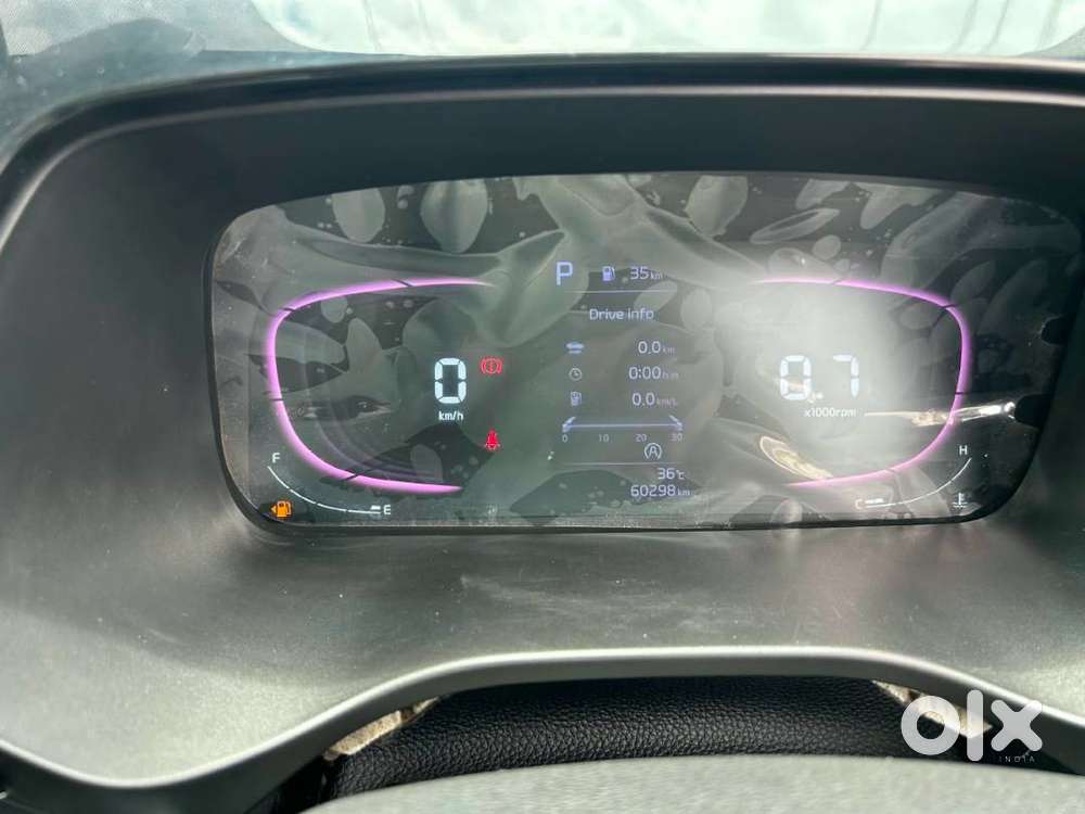 Kia Carens Prestige + Diesel At2024