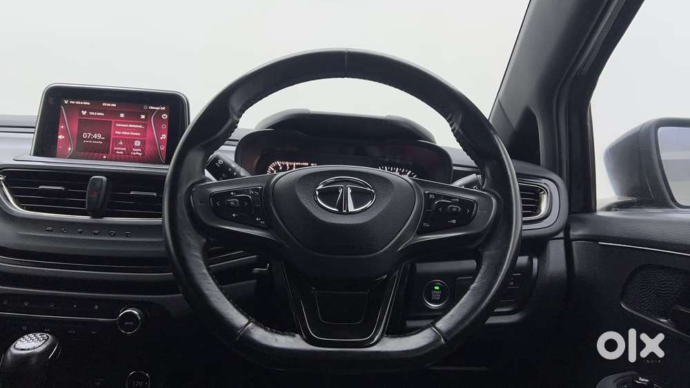 Tata Altroz 1.2 Xza Plus Dark Edition Dct, 2022, Petrol
