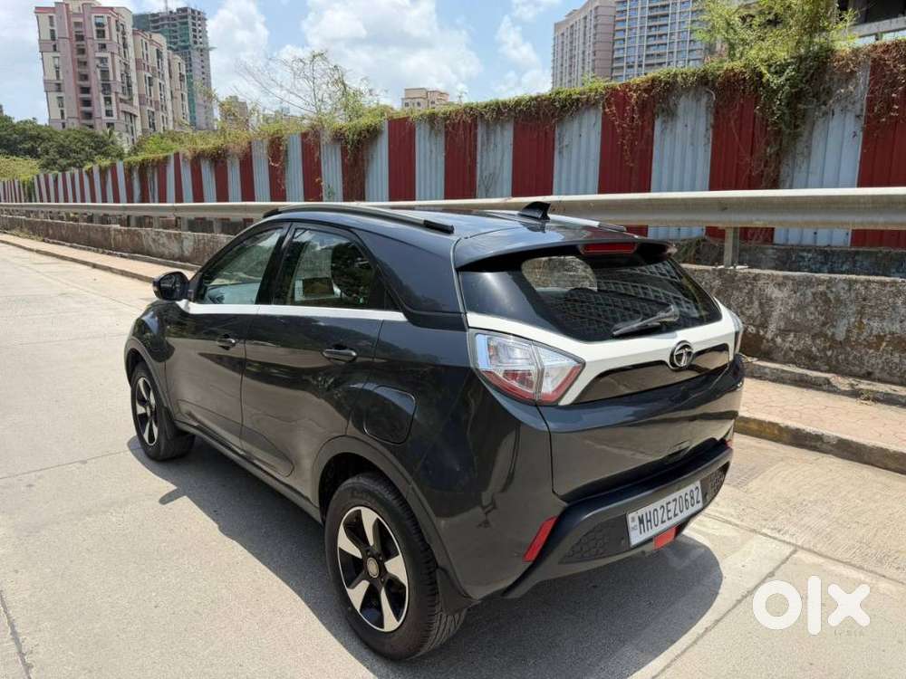 Tata Nexon 1.2 Revotron Xza Plus Premium, 2018, Petrol