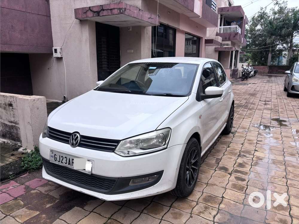 Volkswagen Polo 2013 Cng & Hybrids Well Maintained