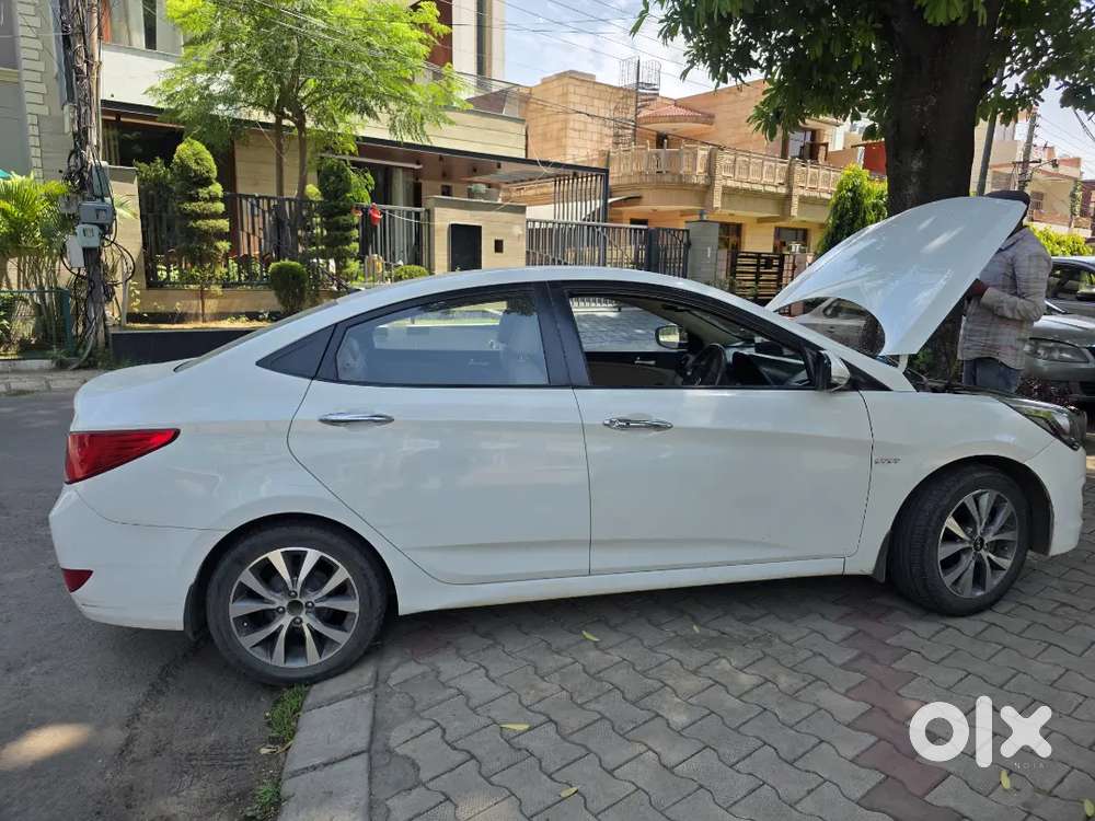Hyundai Verna 1.6 Sx 2015 Petrol Manual Of Army Officer.