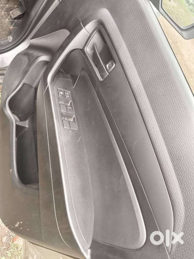 Maruti Suzuki Brezza 1.5 Lxi Smart Hybrid, 2021, Petrol