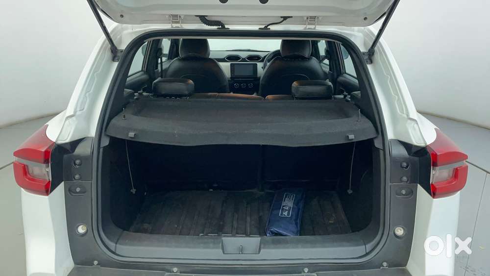 Nissan Magnite 1.0 Xv, 2023, Petrol